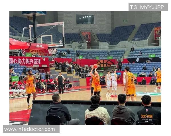 江苏肯帝亚球员状态回升，冲刺季后赛士气高涨